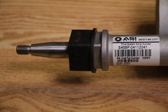 Tennant 1220970 – Genuine OEM TRANSAXLE, 24VDC, 21:0:1 S458P Drive 107RPM