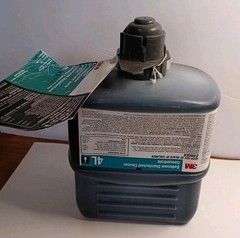 3M™ Bathroom Disinfectant Cleaner Concentrate 4L Gray Cap 2 Liter
