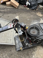 Tennant 5700 Scrub 6 Trojan Batteries and Kawasaki Blue Burnisher 27”