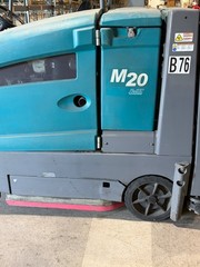 Tennant M20 Floor Scrubber