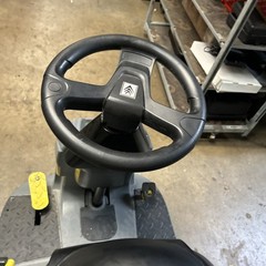 Kärcher B 90 R Ride-On Floor Scrubber Dryer Commercial Auto Scrubber 24V