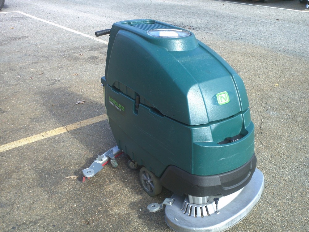 Nobles SS5 (Tennant T5) 32″ Floor Scrubber under 600 hours 60 Day Parts WARRANTY