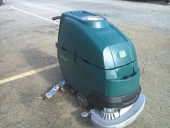 Nobles SS5 (Tennant T5) 32″ Floor Scrubber under 600 hours 60 Day Parts WARRANTY