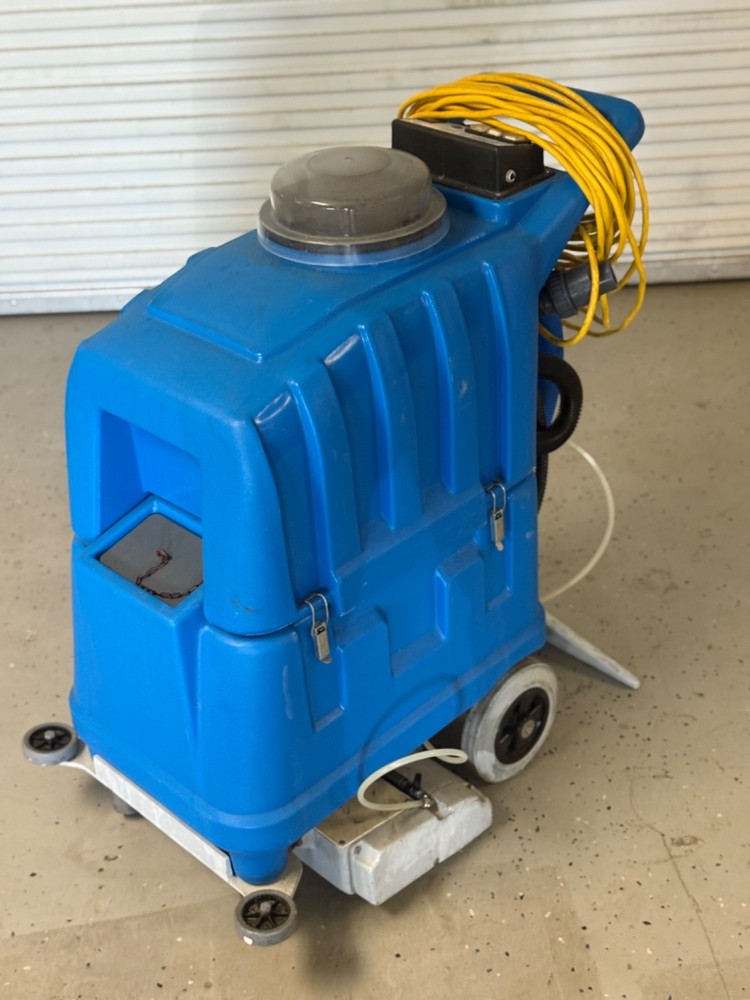 NaceCare Avenger AV 12QX Carpet Extractor 12 Gal. 1.8HP. FREE SHIPPING!!!