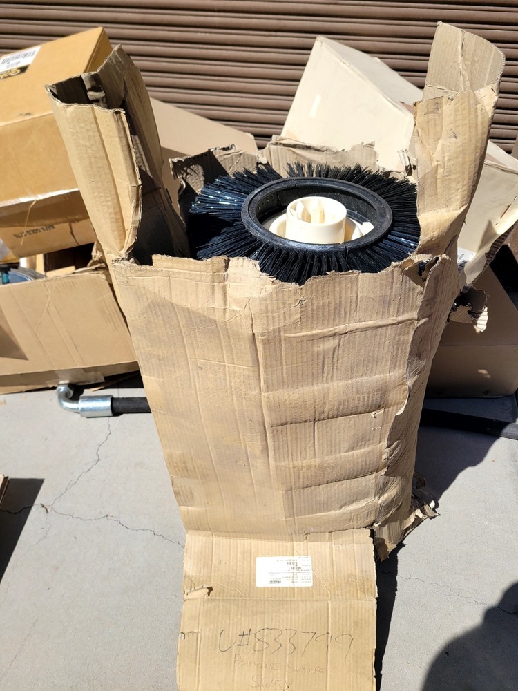 NEW OEM Minuteman Nylon, Main Broom 6511 POWERBOSS SWEEPER SW5X ( C08)