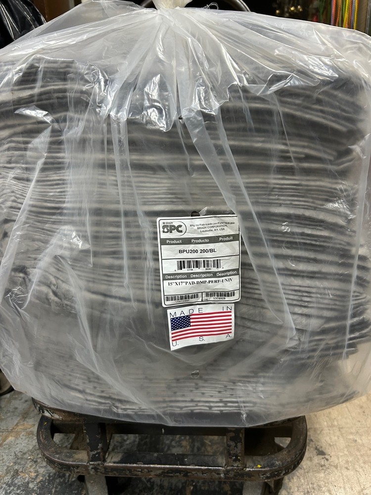 200x ABSORBANT Pads 15″ x 17″ SPC BPU200 DMP PERF UNIV absorbent janitorial New