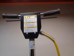 SANITAIRE 17 INCH FLOOR MACHINE SC6010D NEW BSR
