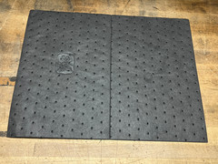 51 pcs – PIG absorbent MAT mat203 15″ x 20″ Heavyweight partial box