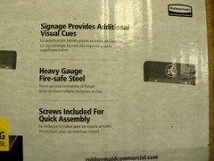 Plastics Recycling sign Rubbermaid COMMERCIAL Products 1961586 Red 33 Gallon