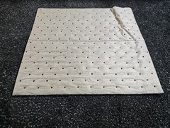 (QTY 50) Spilfyter GFF-75MC 16″x 18″ Universal Double-Weight Absorbent Pads