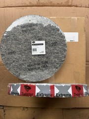 Diversey Twister HT Pad 20″ Extreme Red 213240 DIVDD7523650 2 Packs- 4 Pads
