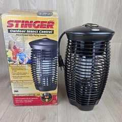 STINGER Outdoor Insect Control Model UV15 Range 1/2 Acre Electric Insect Zapper