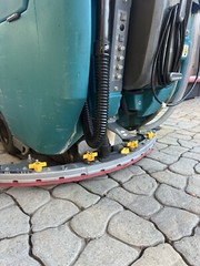 Tennant T600e Disc Floor Scrubber (need Brushes)