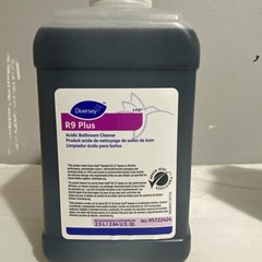 2 Diversey R9 Plus Acidic Bathroom Surface Cleaner 95722424 J-Fill 2.5 L