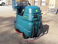 Nobles Speed Scrub Rider 32″ Floor Scrubber under 700Hours 60 day parts WARRANTY