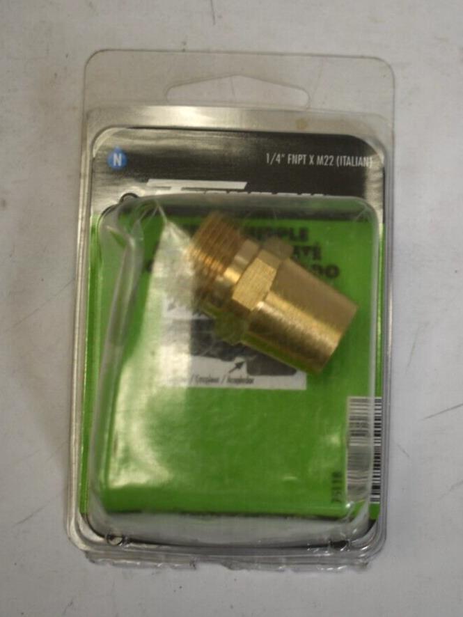 Forney 75118 1/4″ FNPT x M22 Screw Nipple 5800 PSI Male 300 Degree F