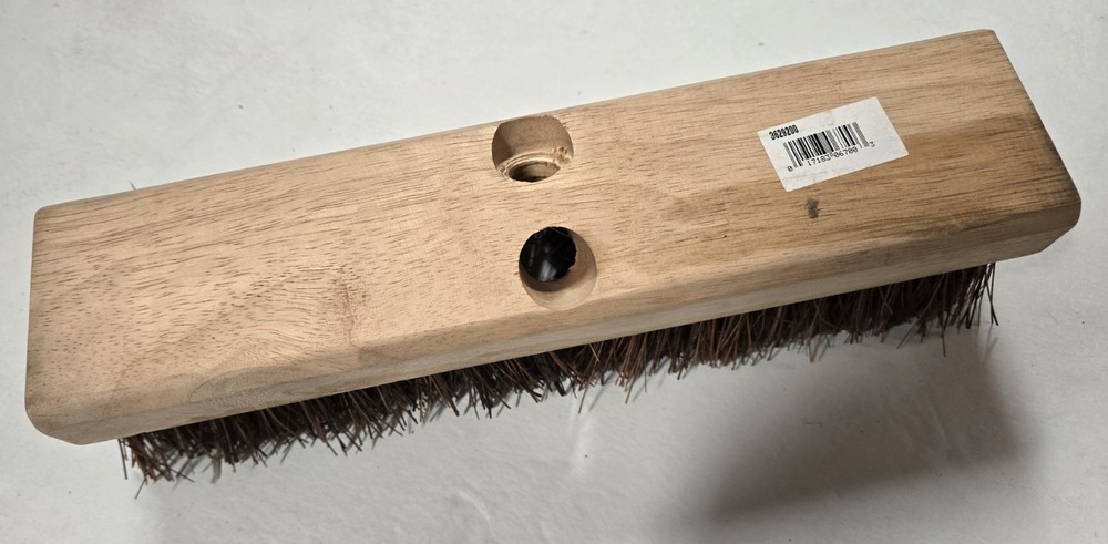 Carlisle FloPac 3629200 12″ Palmyra Floor Deck Scrub Brush