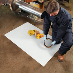 New Oil-Only Absorbent Mat Roll | Absorbs Oil-Based Liquids | Lightweight | 40