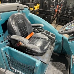 2020 Tennant T16 Rider Floor Scrubber/Sweeper 36 Volt Electric 947 Hours