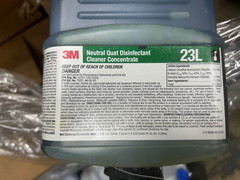 3M 23L Neutral Quat Cleaner Concentrate 2 liters Twist & Fill packaged 4/2020