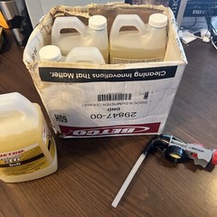Lot 4 Betco Fastdraw 36 Foaming Dock-n-Dumpster Cleaner 4 X 2L With Sprayer