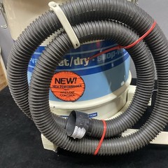 Shop-Vac Wet-Dry Vacuum Model 600A Made in U.S.A Blue White W Hoses& Attachment