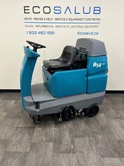 REFURBISHED TENNANT R14 Ride-On Carpet extractor 28” (2 available)
