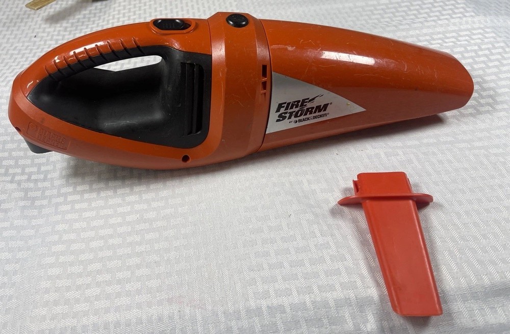 BLACK & DECKER Firestorm 18v Cordless Hand Vacuum FS1800HV Bare Tool ONLY