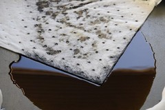 AABACO Oil Only ABSORBENT PADS – 100 LIGTH WEIGTH SHEETS, 15″X17″ WHITE