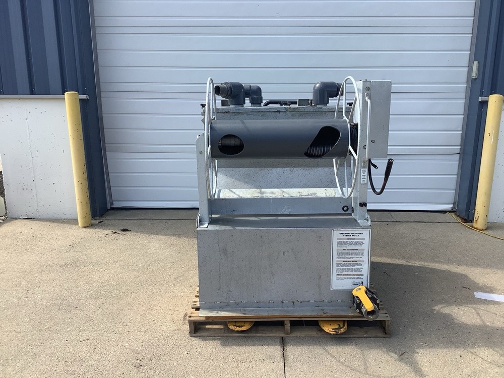 Butler 210 Gallon Recovery Tank W/Live Vac Reel