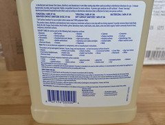 (1) Diversey Oxivir Three 64, Surfectant Scent, 2.5 L Bottle (101106009)