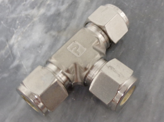 NEW PARKER 6ET6-316 Union Tee,316 SS,A-LOKxA-LOKxA-LOK,3/8In