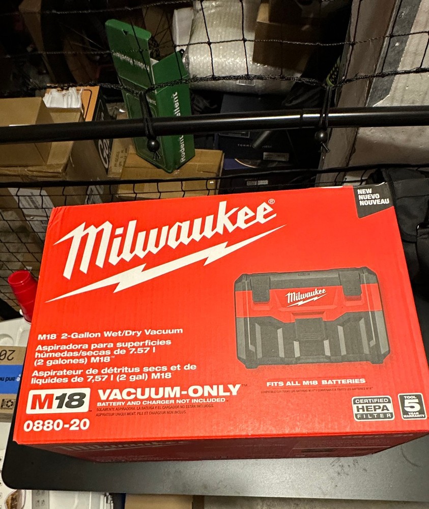 Milwaukee M18 2-Gallon Wet/Dry Vacuum Tool Only