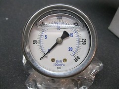 PIC Gauge 202L-204H Glycerin Filled Pressure Gauge 2″ Dial Size, 1/4″ Male NPT