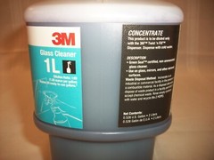 3M GLASS CLEANER CONCENTRATE, FOR THE TWIST AND FILL DISPENSER – 1L