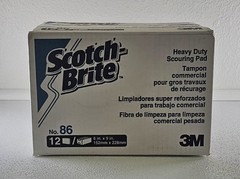 3M 12 – SCOTCH-BRITE NO. 86 HEAVY DUTY SCOURING PAD 6″ X 9″
