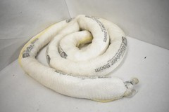 Oil-Only Absorbent Booms Spill Containment White Polypropylene 2-Pack 10 Ft