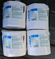 (4) Ecolab Home-Style Solid Laundry Detergent (6101659) 3 lbs.each