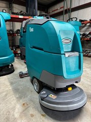 Tennant T300e 20″ Single Disk Walk-Behind Floor Scrubber Cleaner | 286 Hrs