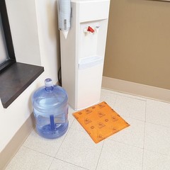 Pig Wtr004-Or Sorbent Pad, 10 Gal, 14 In X 14 In, Universal, Orange,