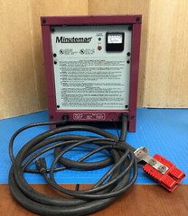 Minuteman 957718 Battery Charger DC 24v 40 amp large red SB-175 connector plug