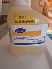 Diversey 93515034 Prespray Plus Cleaner 1.5 Liter