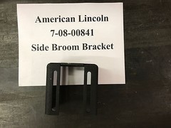 7-08-00841 – Advance American Lincoln 7765 / 7760 – Bracket Side Broom