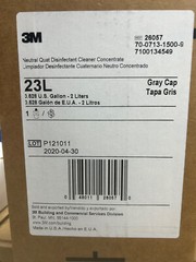 3M 23L Neutral Quat Cleaner Concentrate 2 liters Twist & Fill packaged 4/2020
