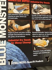 Blue Monster #77100 9″ x 12″ Industrial Dry Towels 220 Towels In Dispenser Pack