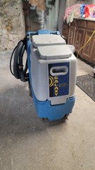 Carpet Cleaning Extractor