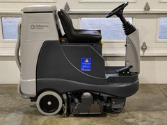 2021 NILFISK ADVANCE ES4000 CARPET EXTRACTOR ONLY 3 HOURS