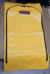 RUBBERMAID COMMERCIAL 1966881 REPLACEMENT BAG 17X33YELLOW 34GAL