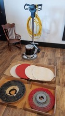 Advance Pacesetter 17HP 17” Floor Machine in new condition