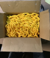 FG618400 RUBBERMAID COMMERCIAL YELLOW SAFE CHAIN 20′ (6-2/3 YARDS)